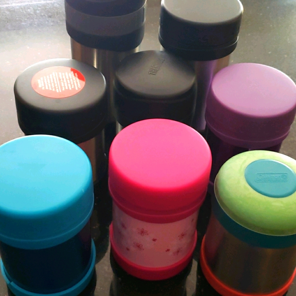 8 assorted thermoses